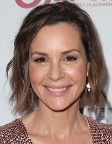 <span class="mw-page-title-main">Embeth Davidtz</span> American – South African actress (born 1965)