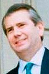 Santiago Lanzuela 1996 (cropped).jpg