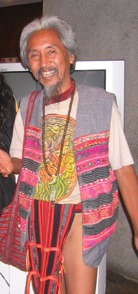 <span class="mw-page-title-main">Kidlat Tahimik</span> Filipino film director and actor