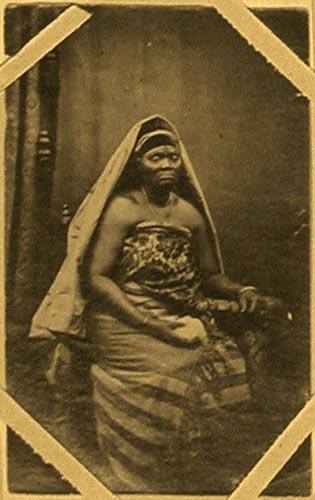 <span class="mw-page-title-main">Efunroye Tinubu</span> Nigerian aristocrat (c. 1810–1887)