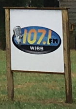 <span class="mw-page-title-main">WJBB (AM)</span> Radio station in Winder, Georgia