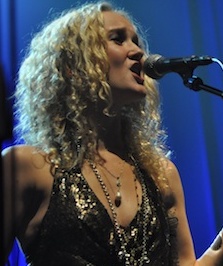 <span class="mw-page-title-main">Pearl Aday</span> American singer (born 1975)