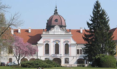 Front view of the castle of Gödöllö