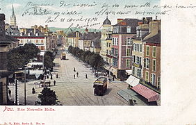 Tramways, rue de la Nouvelle-Halle, au tout début des années 1900.