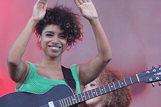 <span class="mw-page-title-main">Lianne La Havas</span> English singer, songwriter and multi-instrumentalist