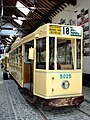 Het front van motorwagen 5025 in de uitmonstering van 1935 op lijn 18.