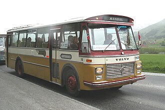 A vintage Repstad bodied BB57 from Sorlandsruta, near Molde in May 2008 Volvo-Mandal-hh.jpg