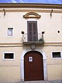 Palazzo Zezza, ingresso