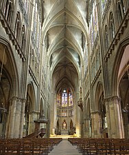 La nef de la cathédrale Saint-Étienne de Metz.