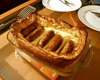 <span class="mw-page-title-main">Toad in the hole</span> Traditional English dish