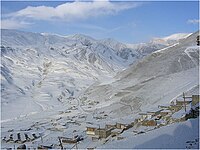 Mountains near the highest village in Azerbaijan, Khinalyg Azerbaijani Village.JPG