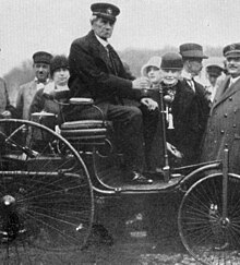 Carl Benz (cropped).jpg