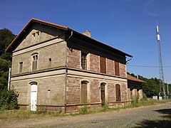 La petite gare d'Arzviller dans la traversée des Vosges.