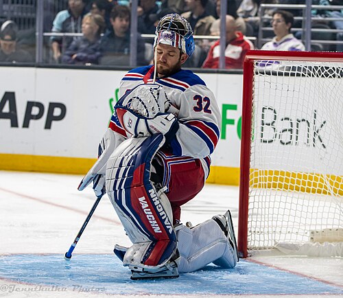 Jonathan Quick Rangers 10 21-2.jpg