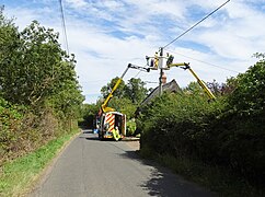 Men at work, Upper Street - geograph.org.uk - 6255336.jpg