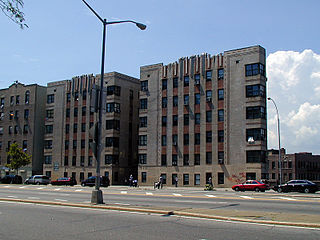 <span class="mw-page-title-main">Tremont, Bronx</span> Neighborhood of the Bronx in New York City