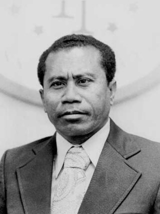 <span class="mw-page-title-main">Roman Tmetuchl</span> Palauan politician and businessman (1926–1999)