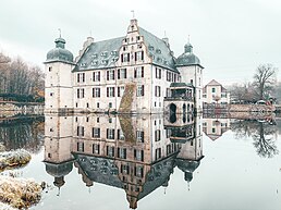 Sicht von Osten auf das Herrenhaus