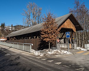 Zwischenwassernbrücke