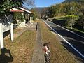 天瀬駅と整備された自転車道