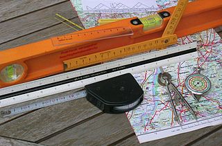 <span class="mw-page-title-main">Ruler</span> An instrument used to measure distances or to draw straight lines