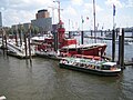 Ausgemustertes Feuerschiff und Hafenrundfahrtsschiff Anita Ehlers im Brandenburger Hafen, einem Teil des Niederhafens von Hamburg (2014)