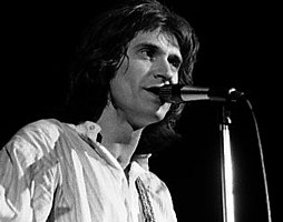 Davies performing in Toronto, 1977