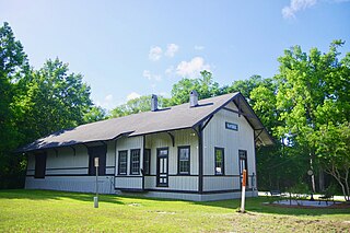 <span class="mw-page-title-main">Ravenel, South Carolina</span> Town in South Carolina, United States