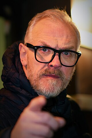 <span class="mw-page-title-main">Greg Davies</span> Welsh comedian and actor