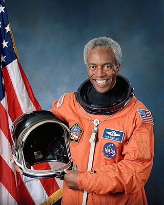 <span class="mw-page-title-main">Guion Bluford</span> First African-American in space (born 1942)