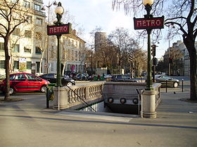 L'entrée de la station.