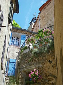 Détail campanile, Villecroze.jpg