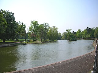 <span class="mw-page-title-main">Cannon Hill Park</span> Public park in Birmingham, England