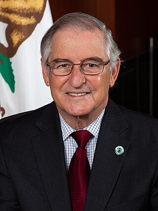 <span class="mw-page-title-main">Larry Agran</span> American politician (born 1945)