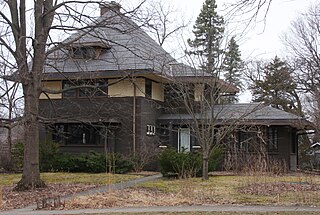 <span class="mw-page-title-main">Dr. John H. Adair House</span> Historic house in Minnesota, United States