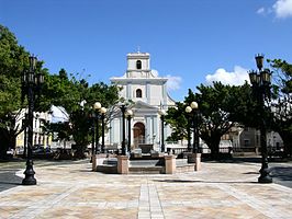 Katholieke kerk San Felipe Apóstol in Arecibo