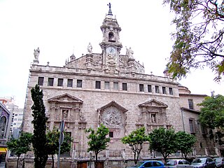 Vista de la façana de Sant Joan del Mercat de València