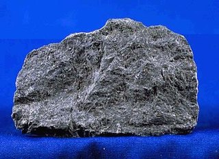 <span class="mw-page-title-main">Basalt</span> Magnesium- and iron-rich extrusive igneous rock