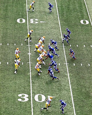 <span class="mw-page-title-main">Shotgun formation</span> American football offensive formation