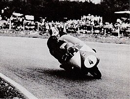 Libero Liberati, wereldkampioen met de Gilera 500 4C, derde met de Gilera 350 4C