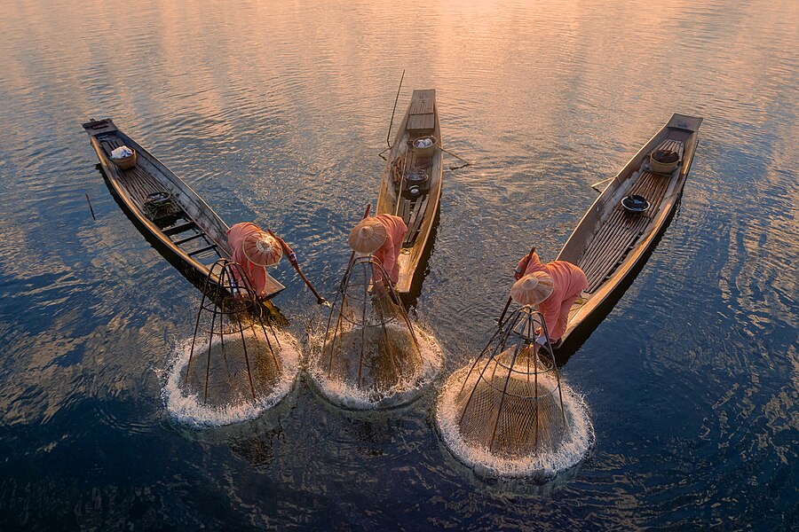 Traditional Fishing by Mg Myo Minn Aung