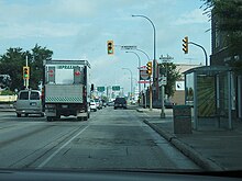 Pembina Hwy at Windermere Ave, looking north towards Route 125 and downtown. Pembina south 2.jpg