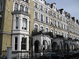 <span class="mw-page-title-main">Redcliffe Square</span>