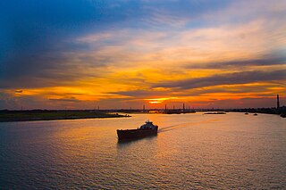 <span class="mw-page-title-main">Buriganga River</span> River in Bangladesh