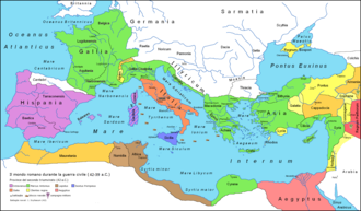 Carte de l'Europe. Espagne, Corse et Sardaigne à Octavien. France, plaine du Pô et Orient romain à Antoine. Italie indivise. Sicile à Pompée. Tunisie et Libye à Lépide. Égypte, Maghreb, Palestine et Anatolie orientale clientes de Rome.