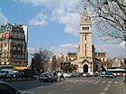 Vue d'ensemble avec la place Victor-et-Hélène-Basch.