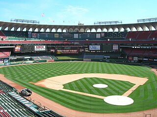 <span class="mw-page-title-main">Busch Memorial Stadium</span> Former stadium in St. Louis, Missouri (1966–2005)