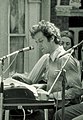 Cornelius Cardew op 1 juli 1977 geboren op 7 mei 1936