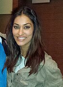 Janina Gavankar, interprète de l'agente Kiran Estevez.