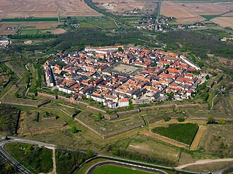 Neuf-Brisach, site of the world premiere of the Europa-Gruss Neuf-Brisach 007 850.jpg